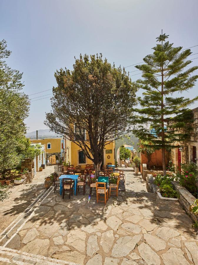 Arolithos Traditional Village 4*