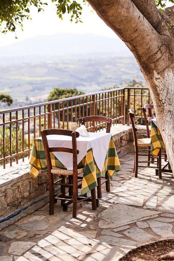 Hotel Arolithos Traditional Village 4*